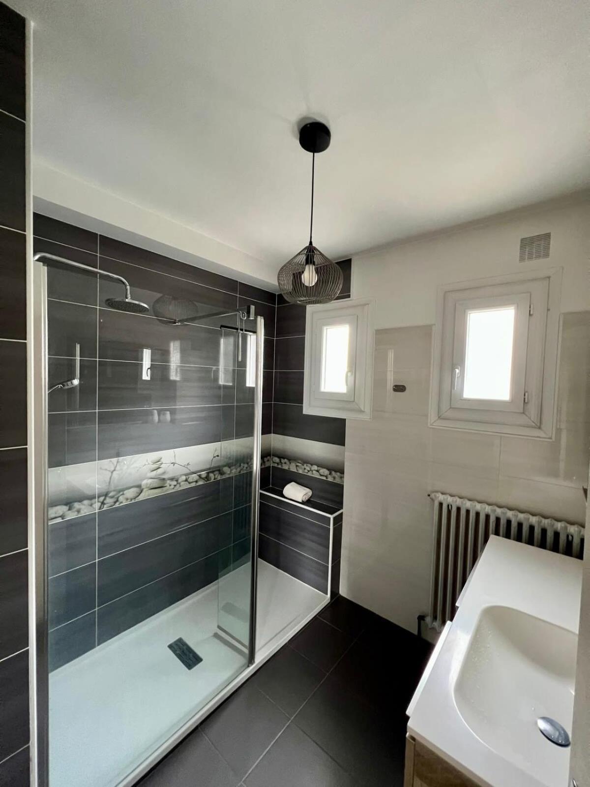 Casa Viallatoux - Proche Centre - Parking Gratuit Brive-la-Gaillarde Ngoại thất bức ảnh